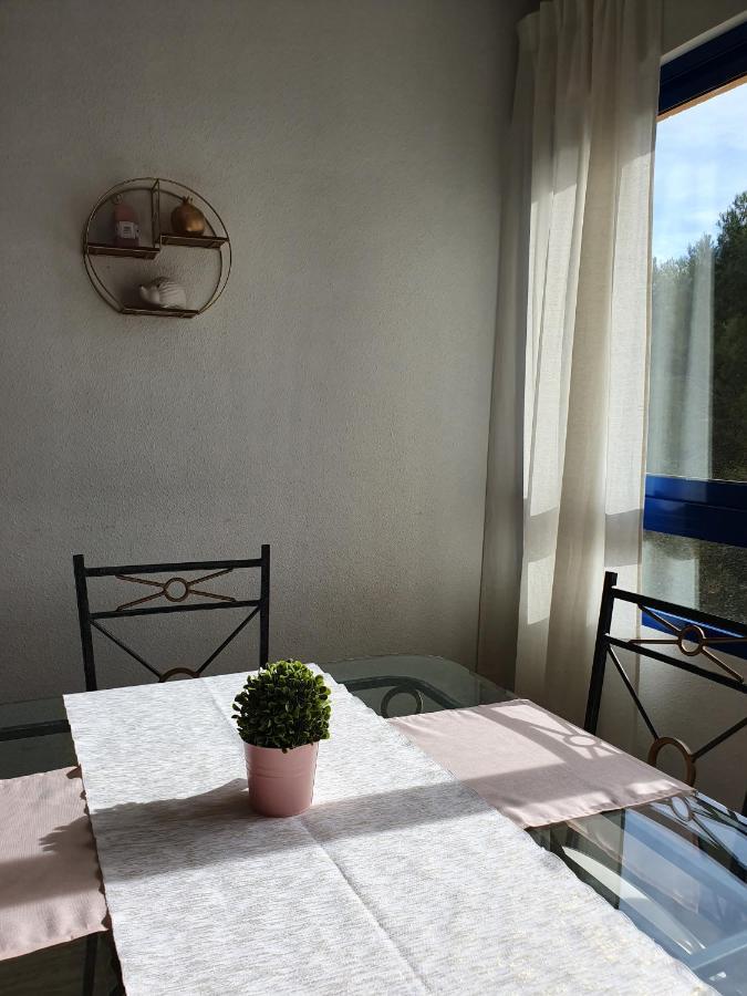 Apartment In Campoamor Overlooking The Swimming Pool Екстериор снимка